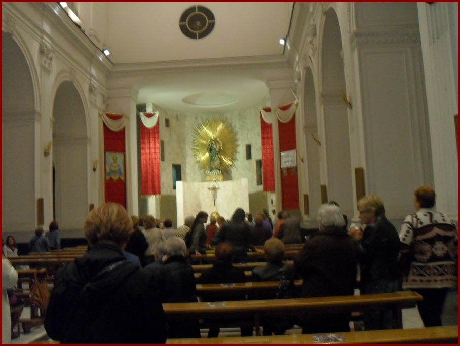28-10-2011-processione-eucaristica (8)